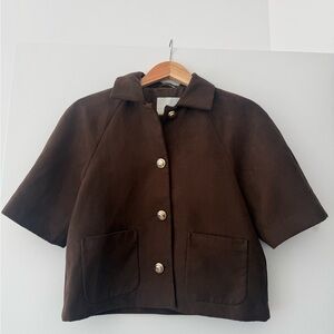 Short-Sleeve Brown Top - Classic Button Front